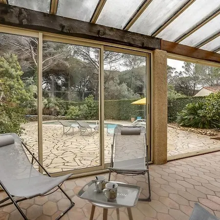 Holiday home Sleeps 8 Pool Wifi *