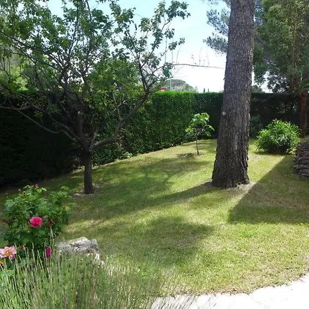 Holiday home Sleeps 8 Pool Wifi Saint-Raphael (Var)
