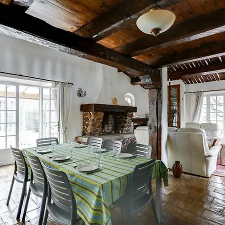 Sleeps 8 Pool Wifi Saint-Raphael (Var)